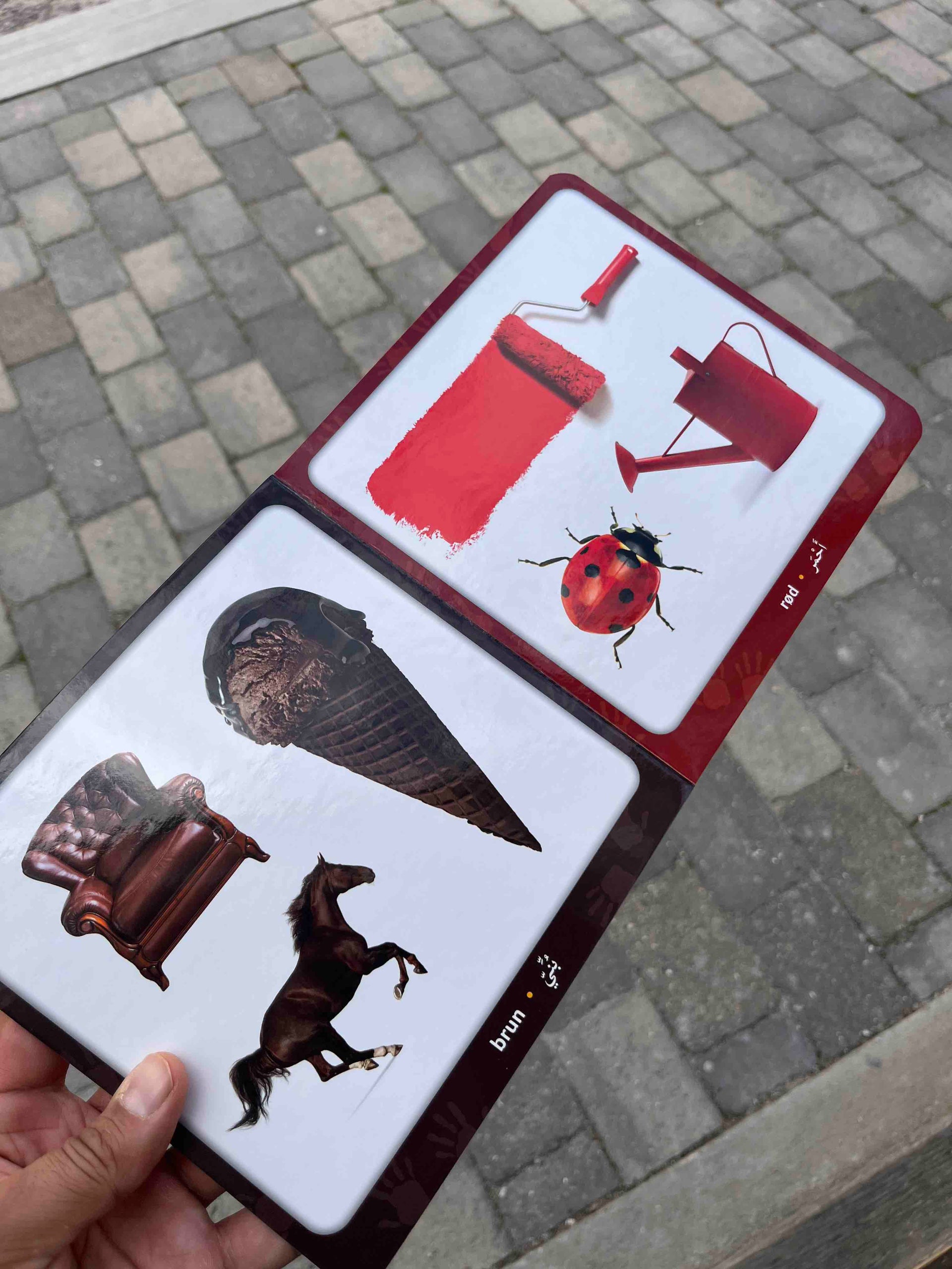 Min første pegebog - Farver (dansk-arabisk) Min første pegebog - Farver (dansk-arabisk)